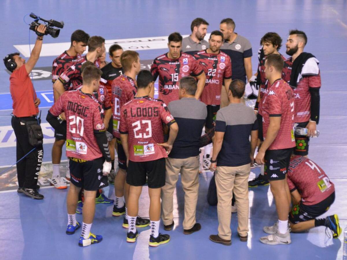 El Ademar aplica un ERTE a todos sus trabajadores