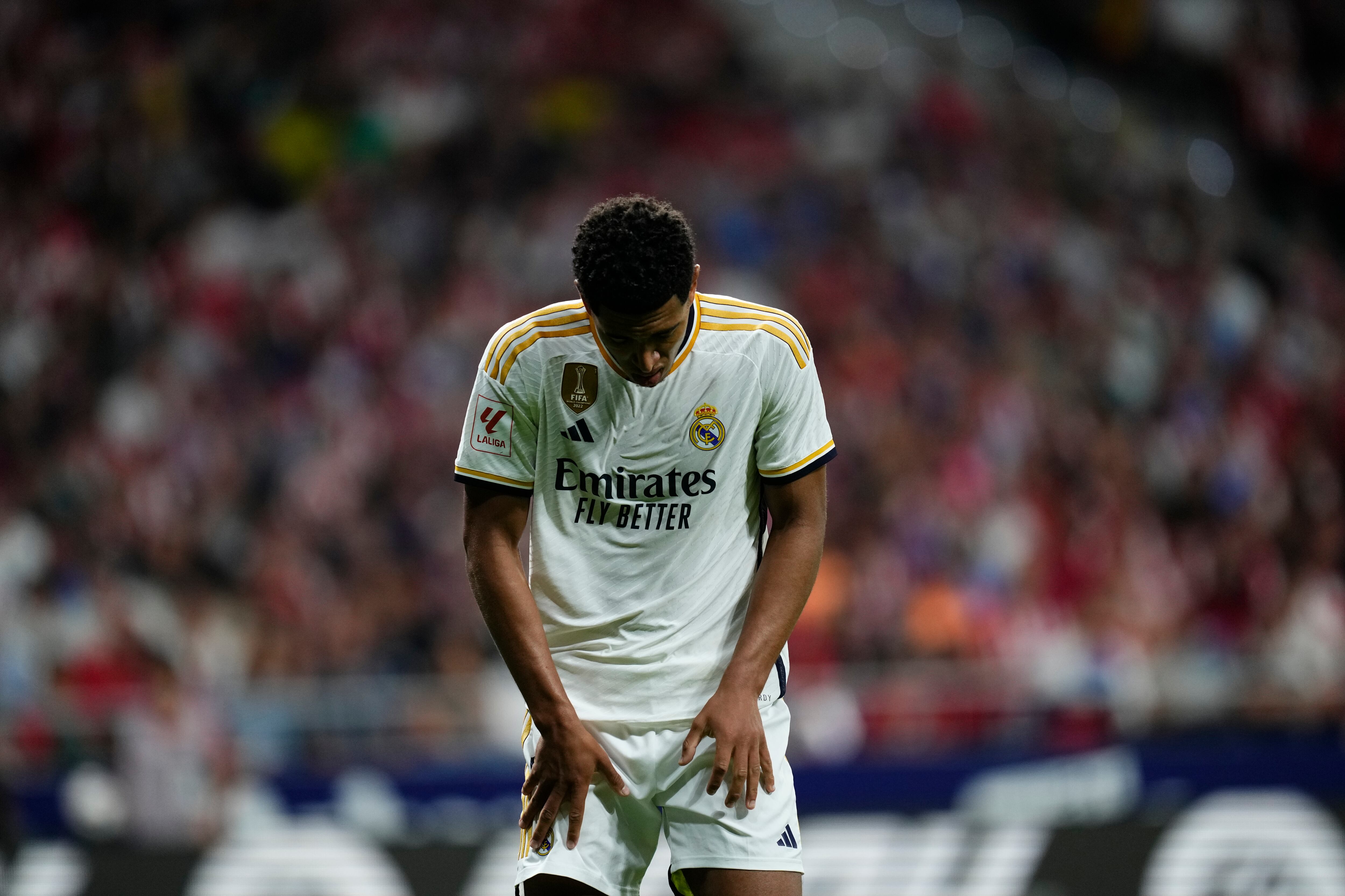 El Real Madrid se agarra a Jude Bellingham para olvidar la derrota ante el Atlético (Photo by Jose Breton/Pics Action/NurPhoto via Getty Images)