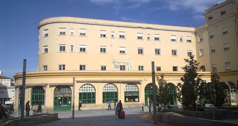 La estación de Autobuses de Jaén, junto a la de Tren, dejará de estar en el centro si se construye la estación intermodal