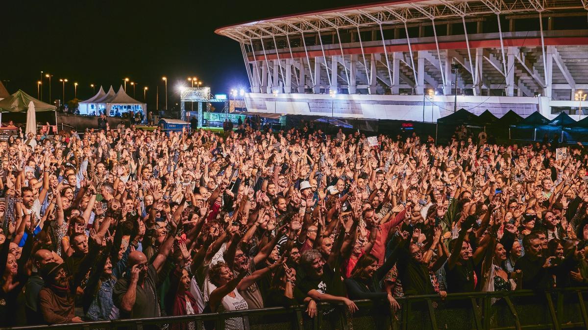 Imagen de la pasada edición del Visor Fest, junto al Estadio Enrique Roca