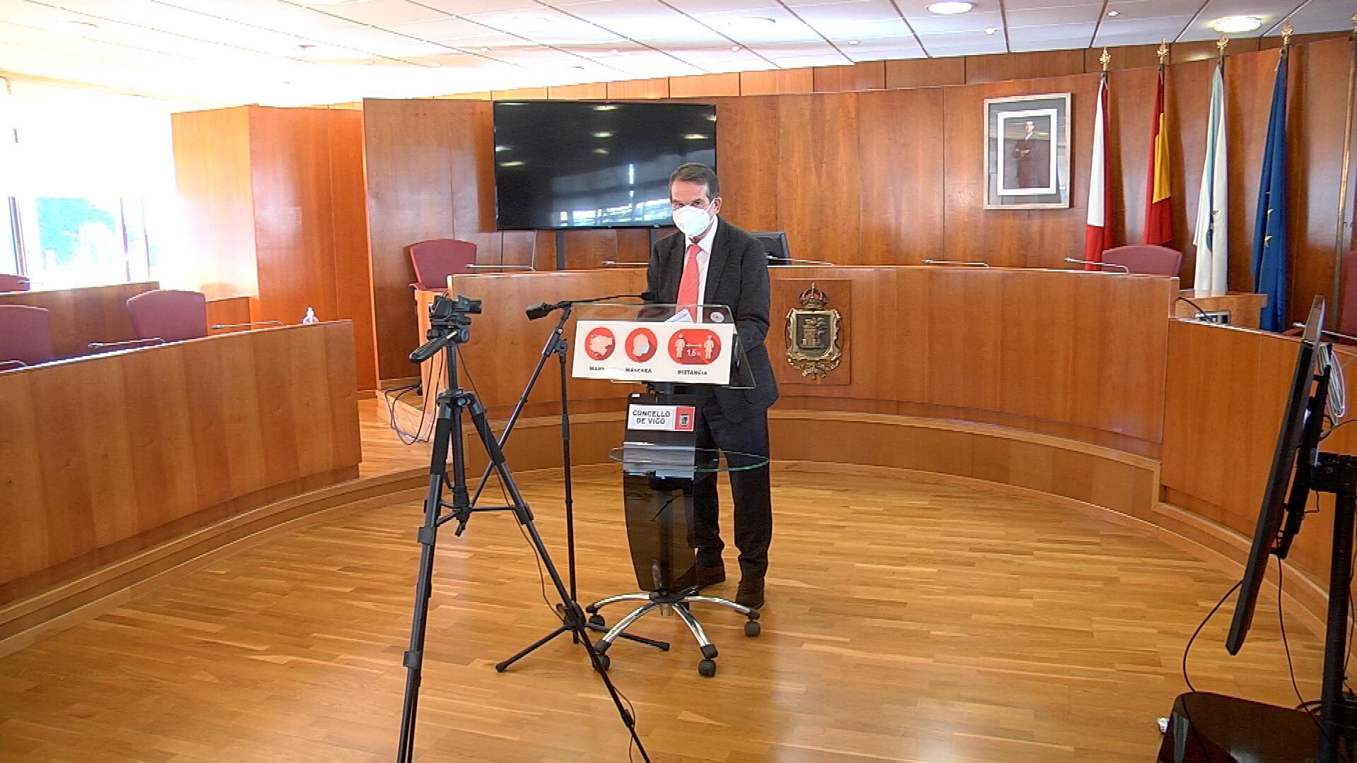 El alcalde de Vigo Abel Caballero durante una rueda de prensa