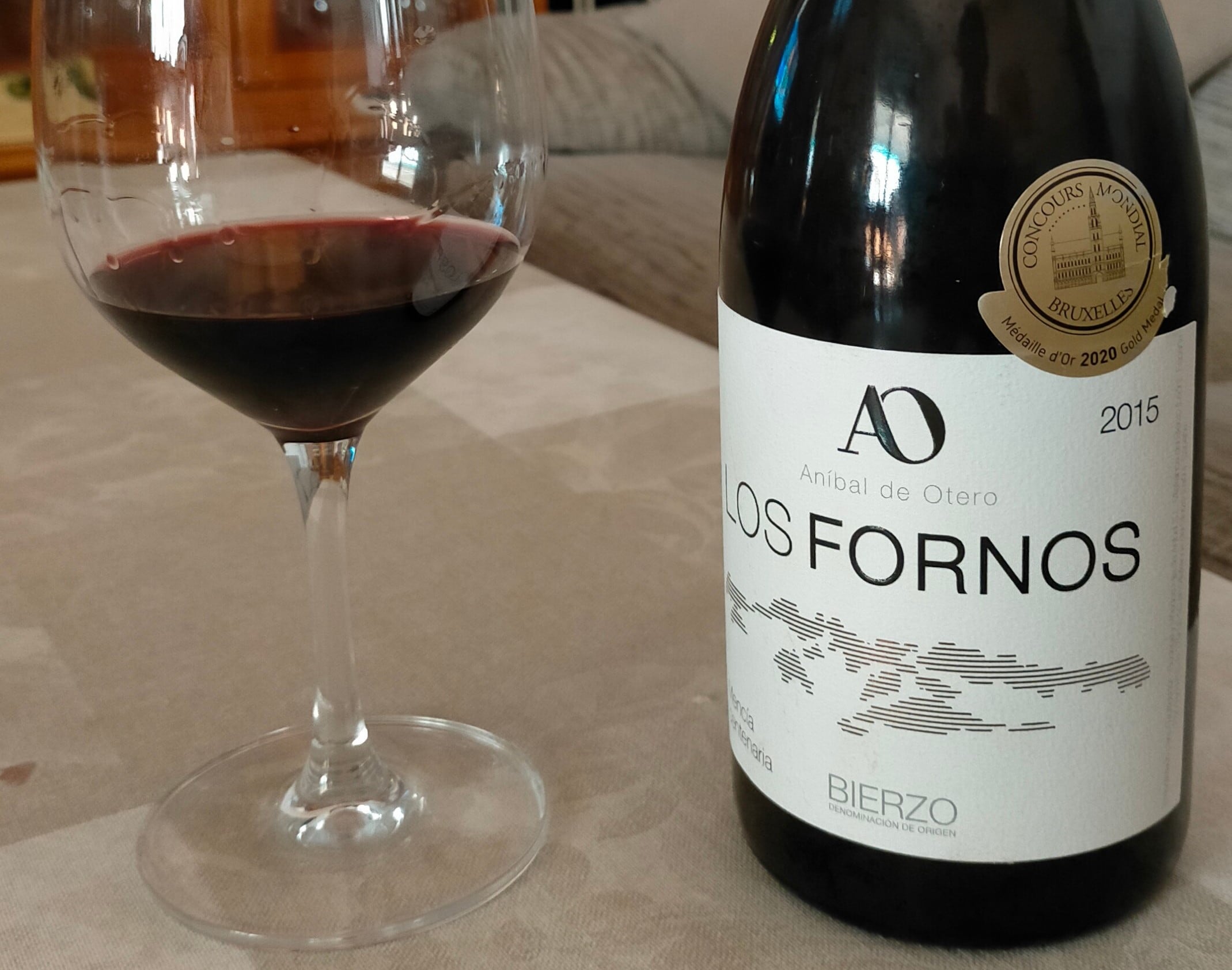 Botella de Los Fornos 2015