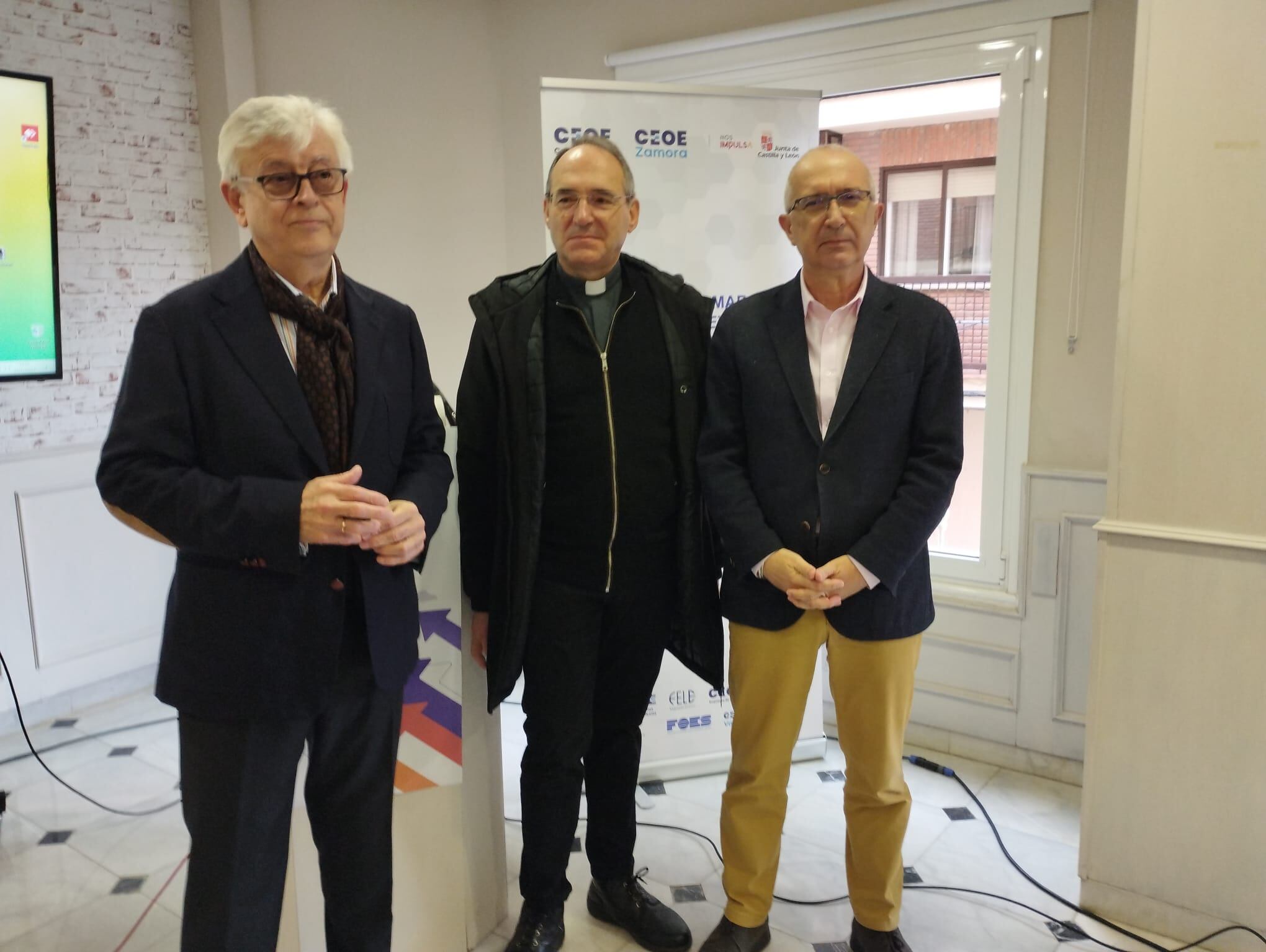 José Mª Esbec, Presidente de CEOE en Zamora, Antonio Martín, Director de Cáritas Zamora y Miguel Ángel García, coordinador de Emplea Lab