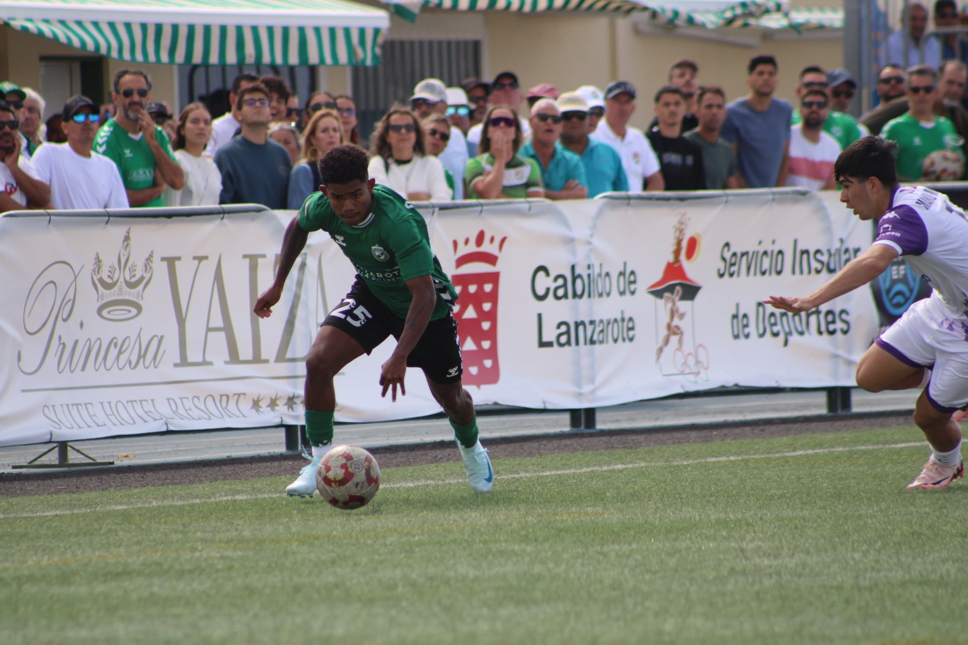 Alyson Borges en un partido con el Unión Sur Yaiza.