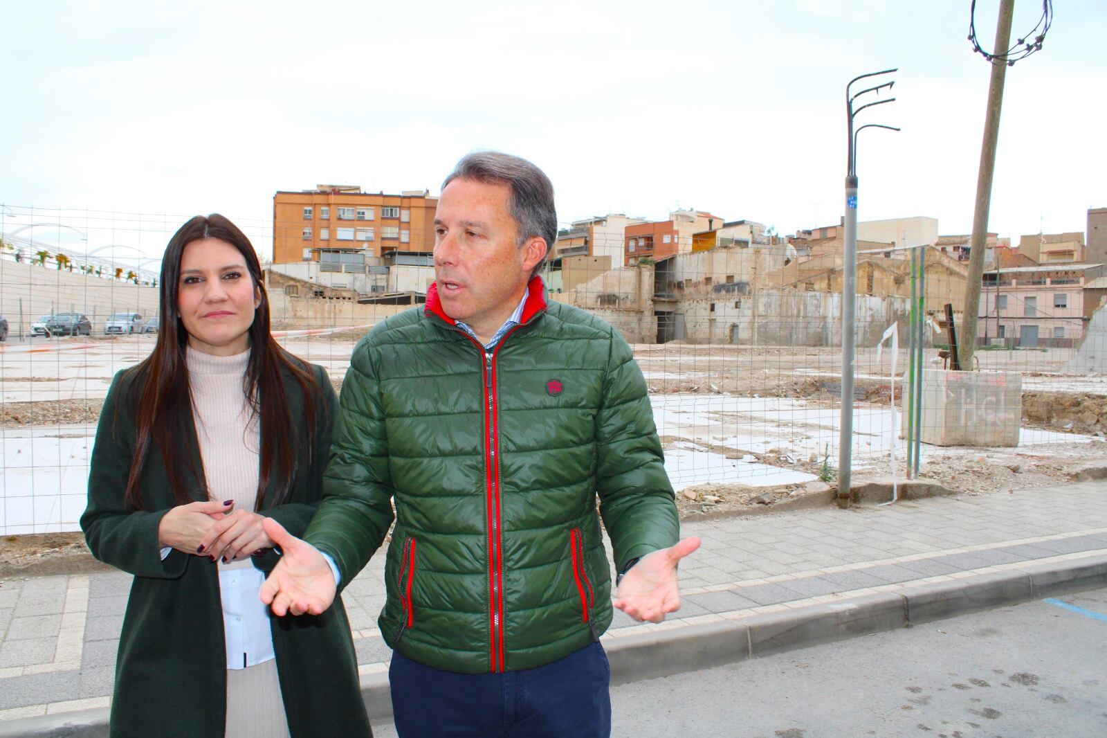 Fulgencio Gil, alcalde de Lorca junto con María Hernández, edil de Urbanismo