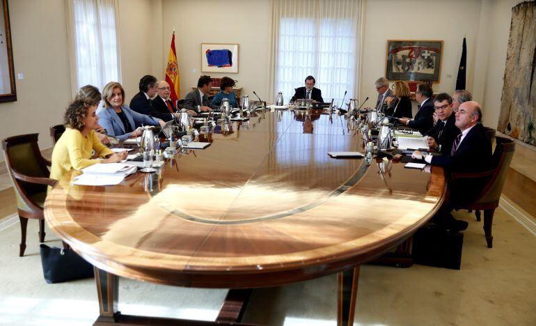 El presidente del Gobierno, Mariano Rajoy, presidiendo una reunión del Consejo de Ministros