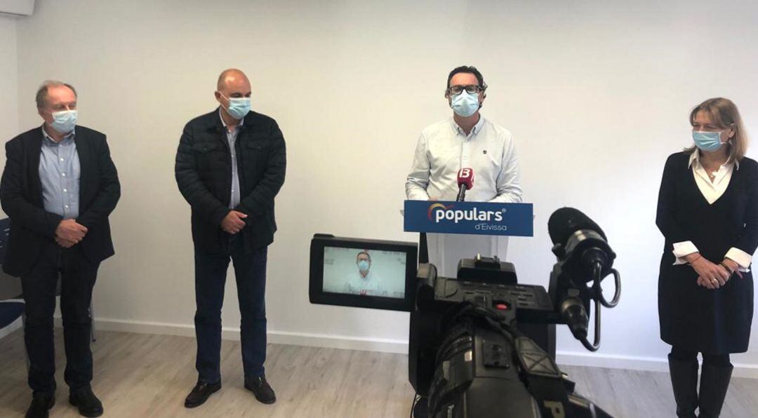 Mariano Juan, Vicent Marí, Toni Costa y Virginia Marí