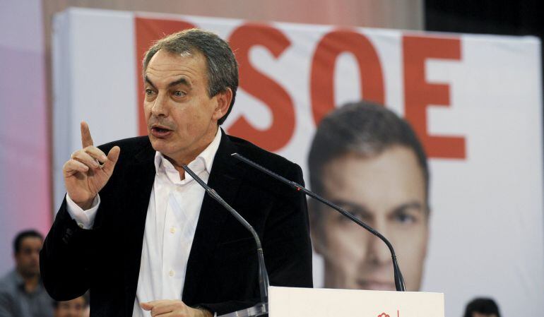 El expresidente del Gobierno José Luis Rodríguez Zapatero durante un acto de campaña