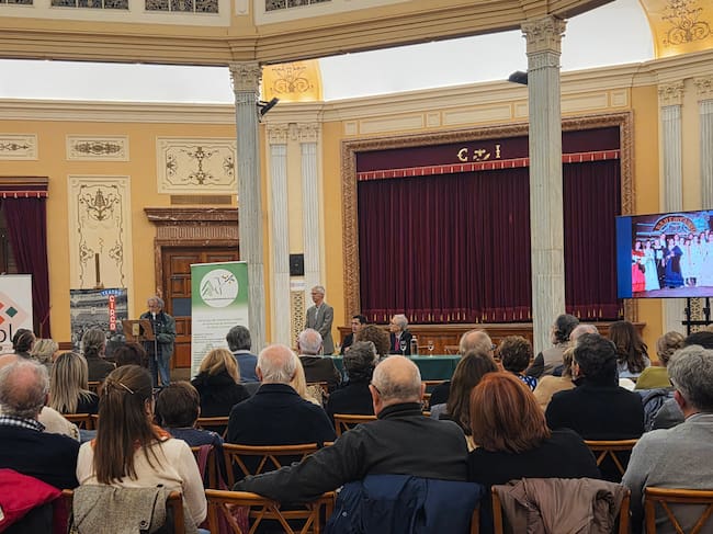 Un instante de la intervención de Ximo Llorens en la presentación del libro de Ricardo Canalejas sobre el Teatro Circo