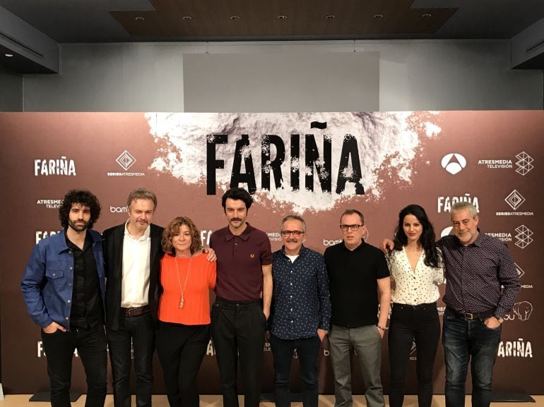 El equipo de Fariña durante la presentación de la serie