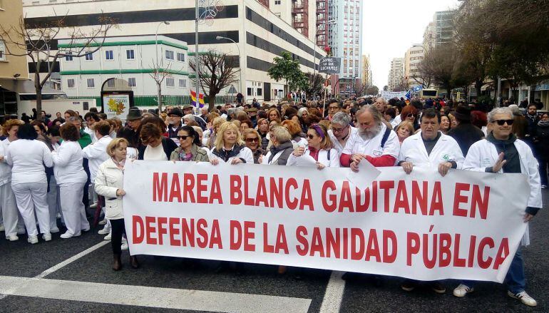 Última manifestación de la Marea Blanca de Cádiz
