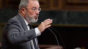 Carlos Flores (Vox), condenado por maltratar a su mujer, reconocido por el ayuntamiento de València por un relato sobre igualdad