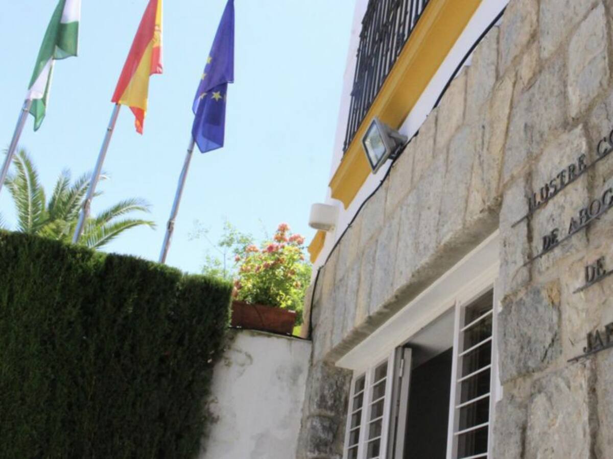 El Colegio de Abogados, en pie de guerra