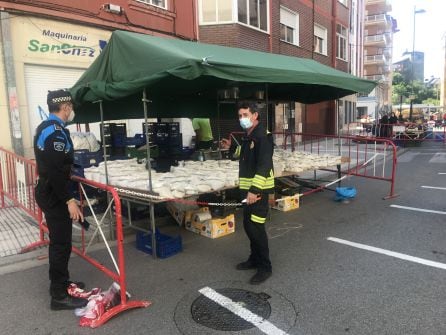 La policía local y bomberos han controlado, junto a protección civil el aforo y las medidas de seguridad