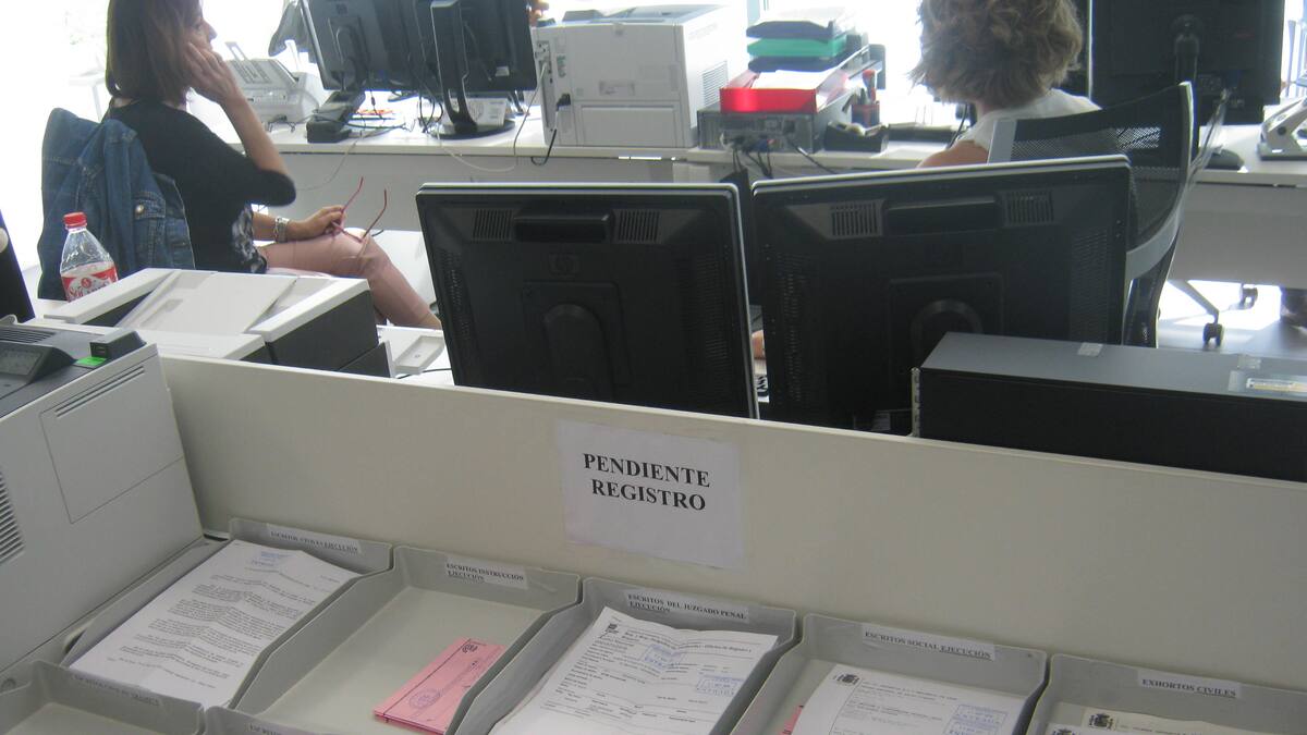 La vuelta al trabajo de los letrados de Justicia saca a reparto 1.400 demandas paralizadas por la huelga en Ponferrada