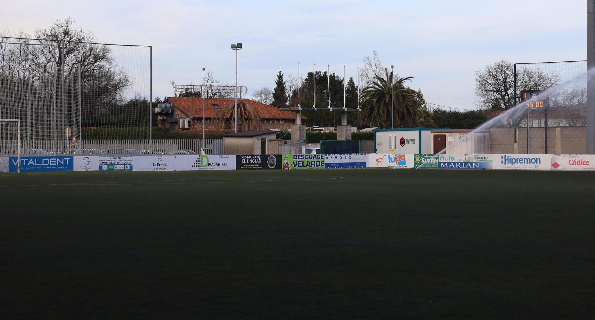 Santa Ana, campo del Trope.