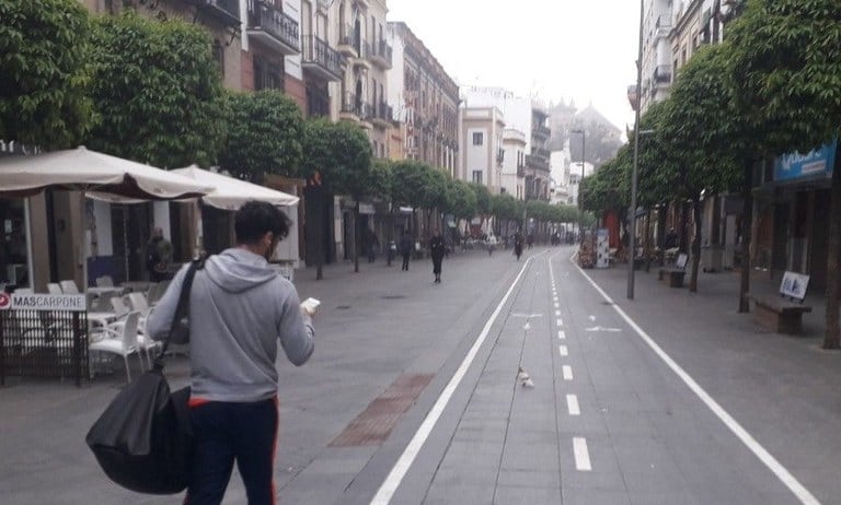 Calle San Jacinto de Sevilla