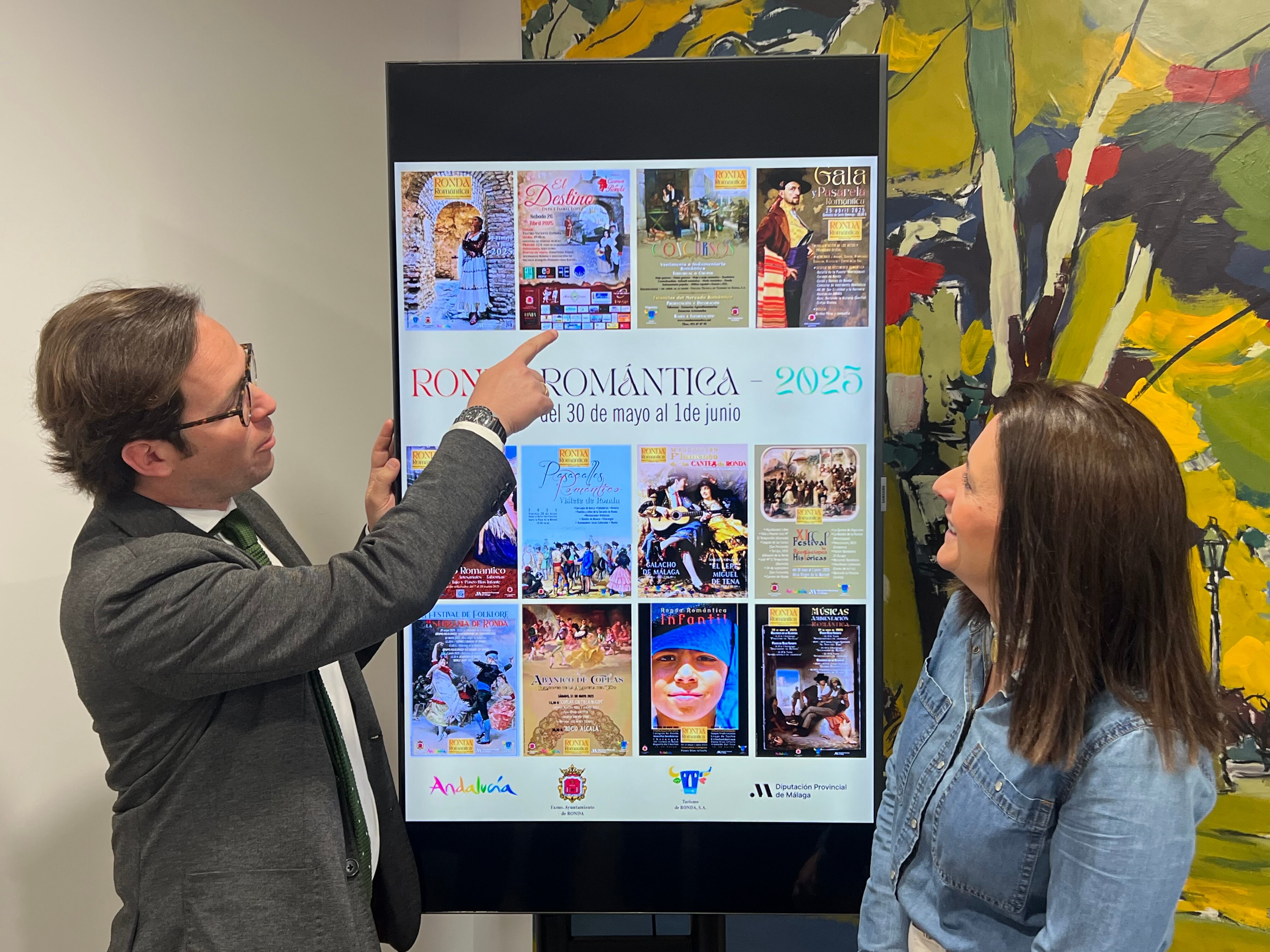 Nacho Alonso y Rebeca Muñoz durante la presentación de la programación de Ronda Romántica