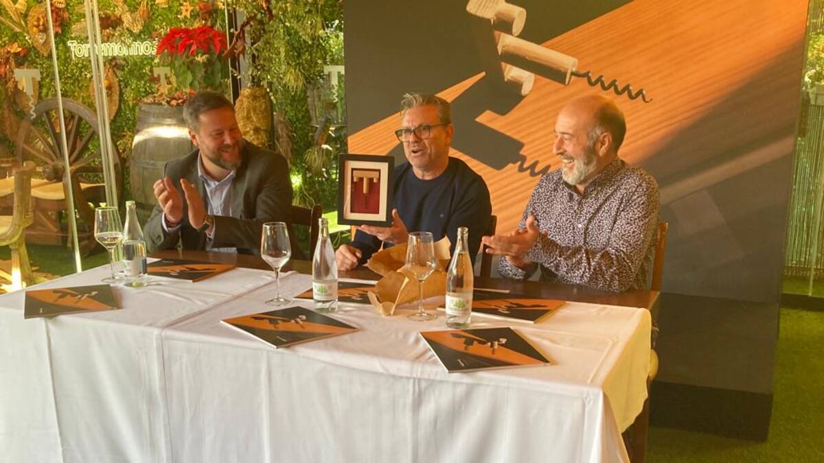 Entrevista a Carlos Gracia. El restaurante Torremolinos cumple 50 años