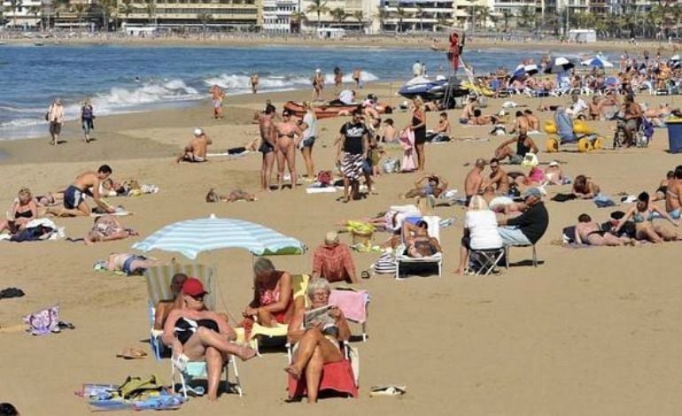Imagen de archivo de la Playa de Las Canteras (Gran Canaria)