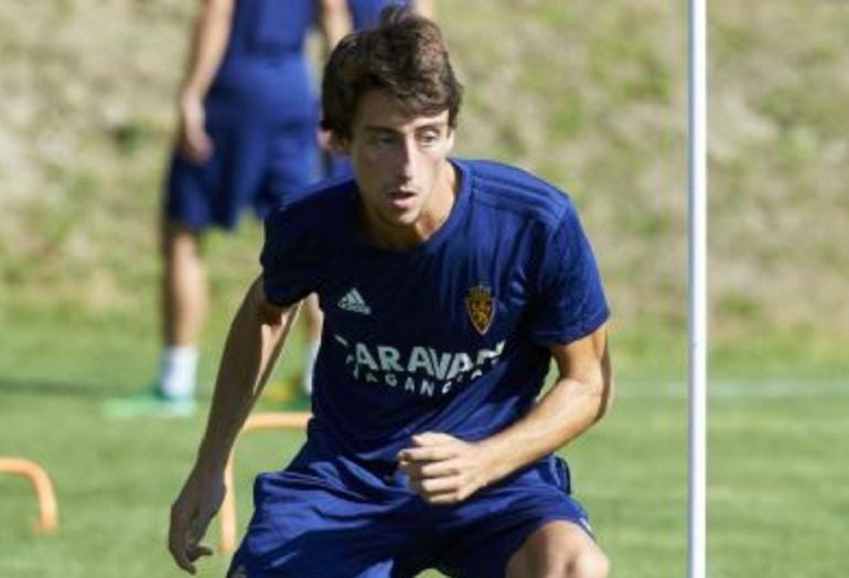 Julián Delmás durante un entrenamiento del Real Zaragoza