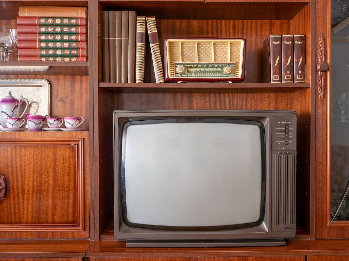 La "caixa tonta" ja és centenària: 100 anys de la invenció de la televisió