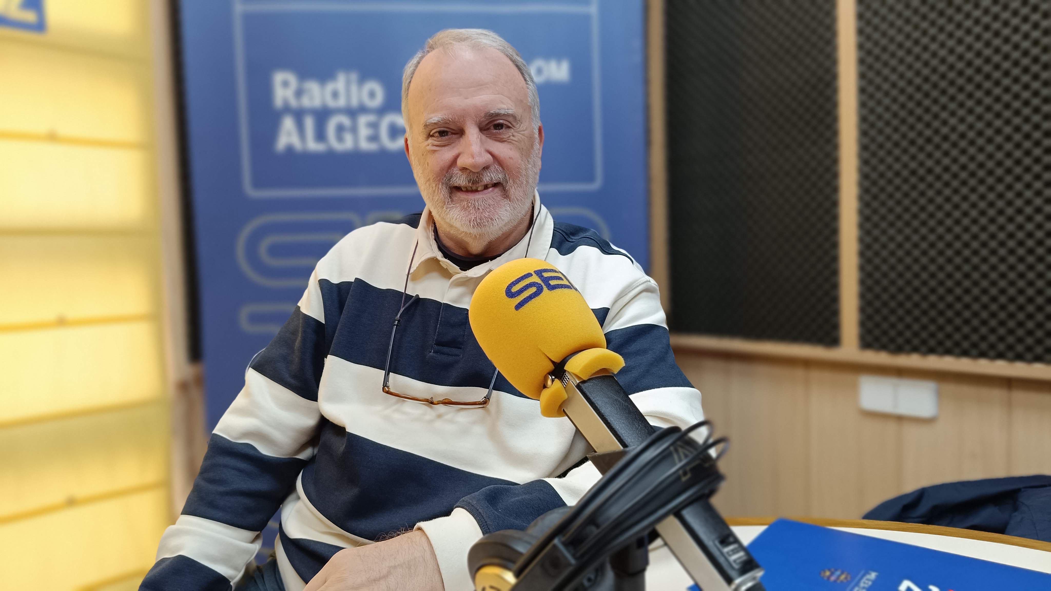 El periodista Luis Romero durante su intervención en Hoy por Hoy Campo de Gibraltar