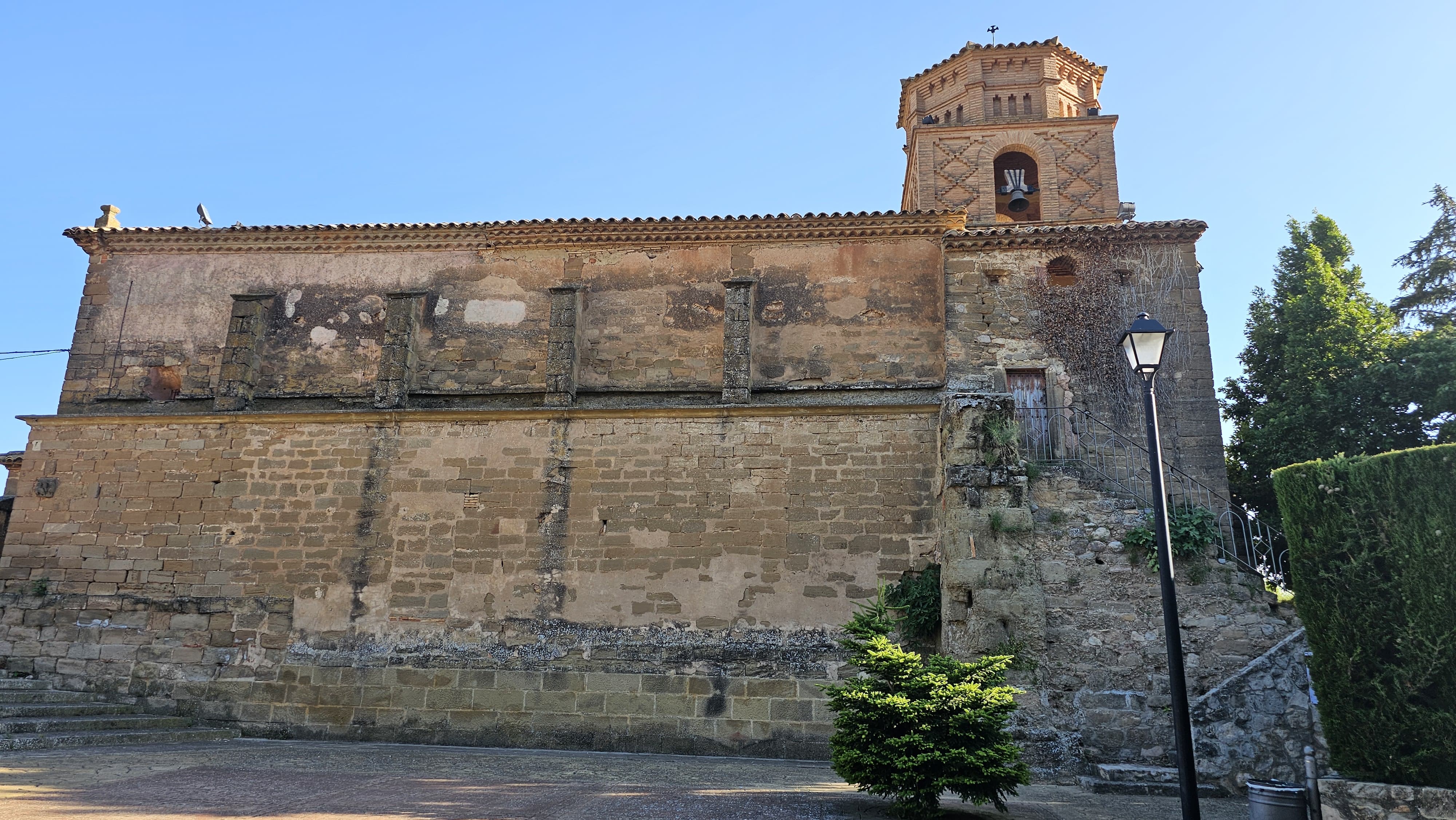 Iglesia de Nueno