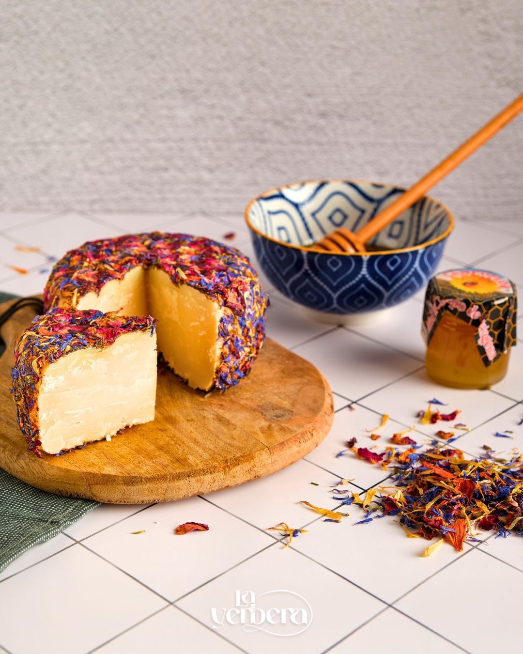 La Yerbera conquista Lyon con su queso solidario y se alza con la Medalla de Oro