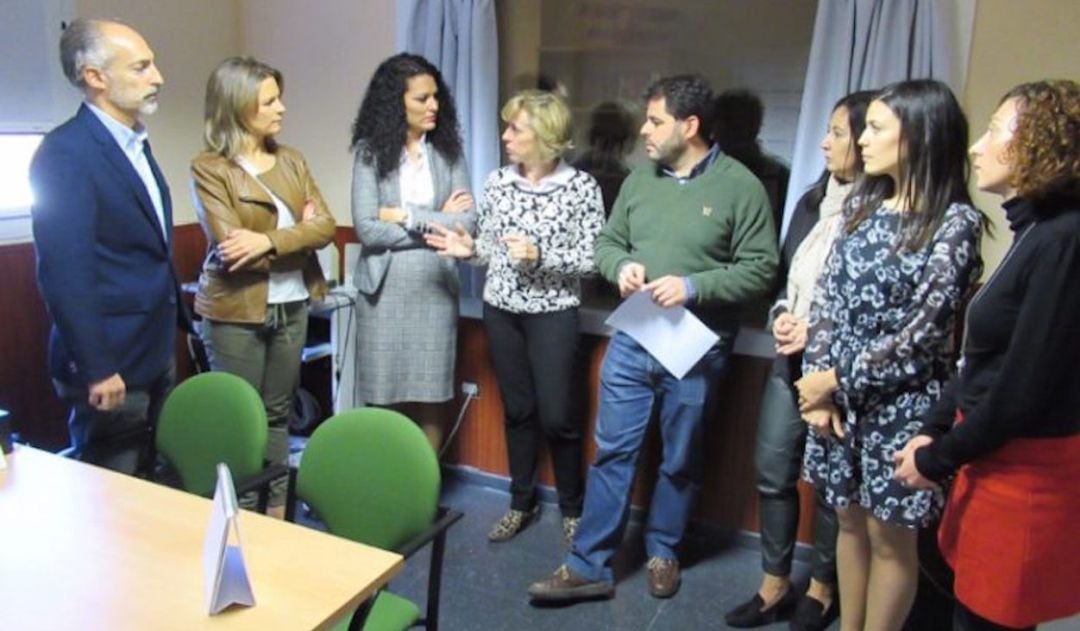 La jueza Isabel Moreno (tercera por la izqda) durante un acto en el Juzgado de Violencia de Género de Jaén.