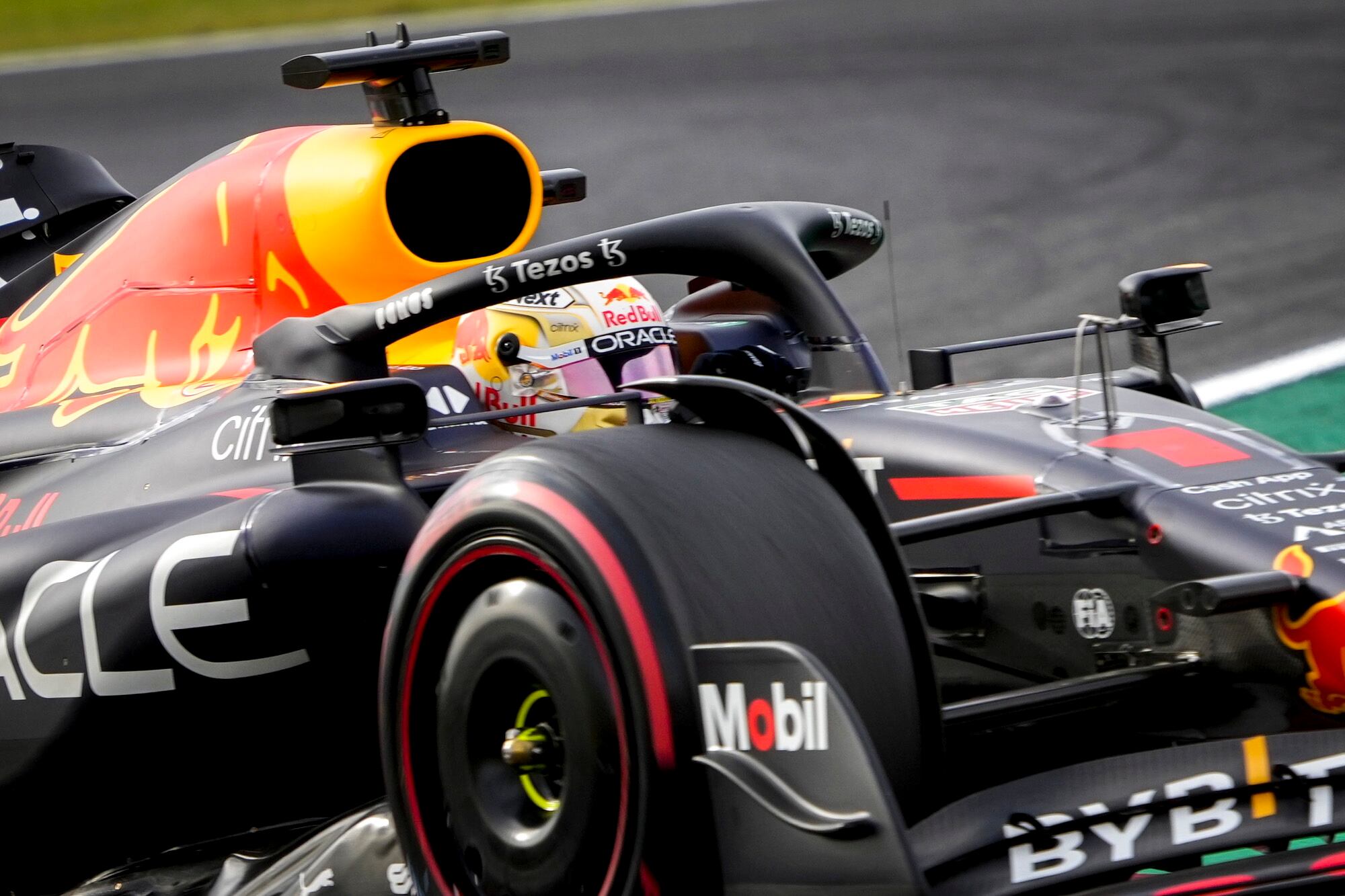 Suzuka (Japan), 08/10/2022.- Dutch Formula One driver Max Verstappen of Red Bull Racing in action during qualifying for the Formula One Grand Prix of Japan at the Suzuka International Racing Course, Suzuka, Japan, 08 October 2022. The Formula One Grand Prix of Japan takes place on 09 October 2022. (Fórmula Uno, Japón) EFE/EPA/FRANCK ROBICHON
