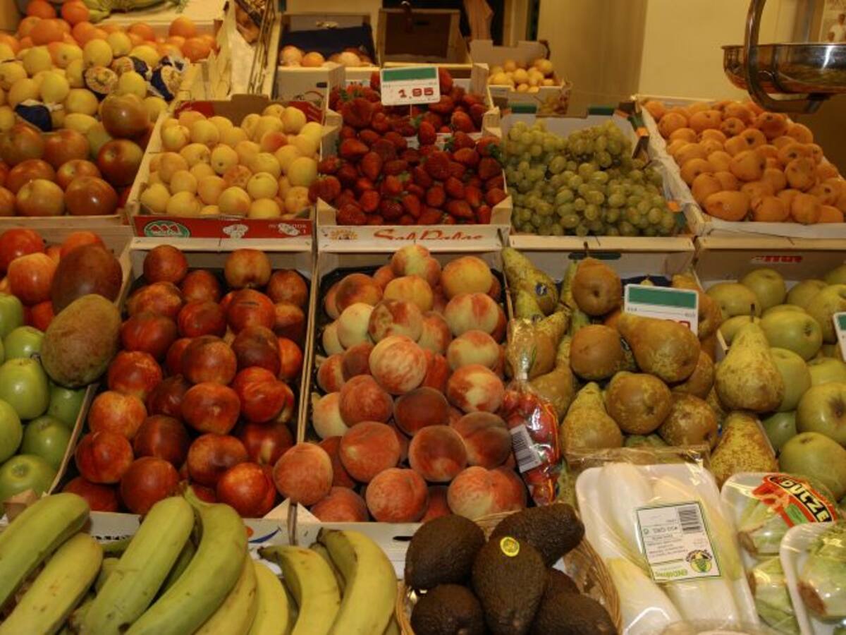 Un convenio para fomentar el empleo y el comercio de Altza