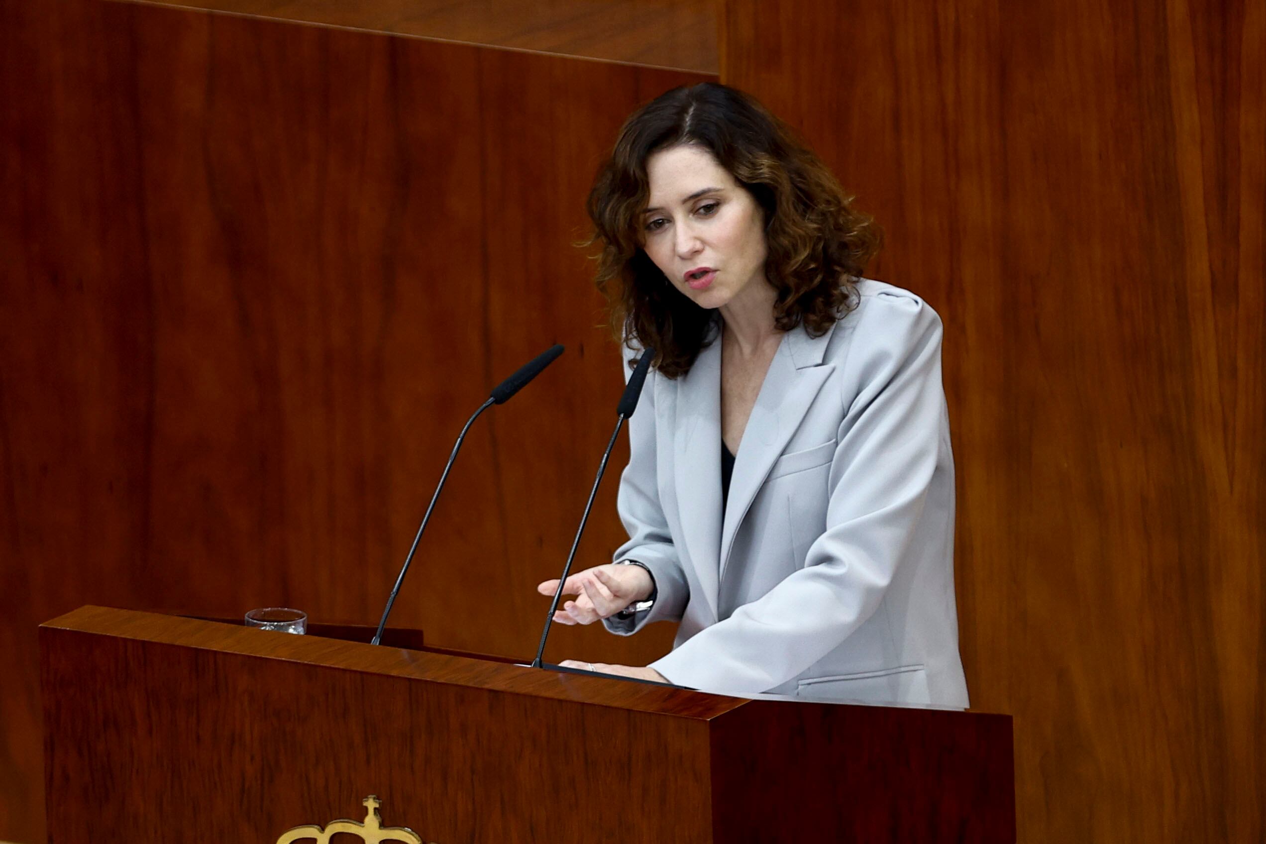 MADRID, 12/09/2024.- La presidenta de la Comunidad de Madrid, Isabel Díaz Ayuso, da un discurso durante el Debate del Estado de la Región, este jueves en Madrid. EFE/Rodrigo Jiménez
