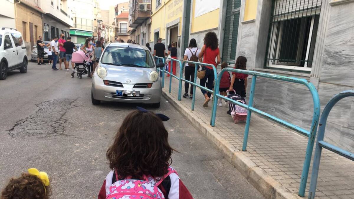 Elda controlará el grado de absentismo del inicio del curso escolar en tiempo de pandemia
