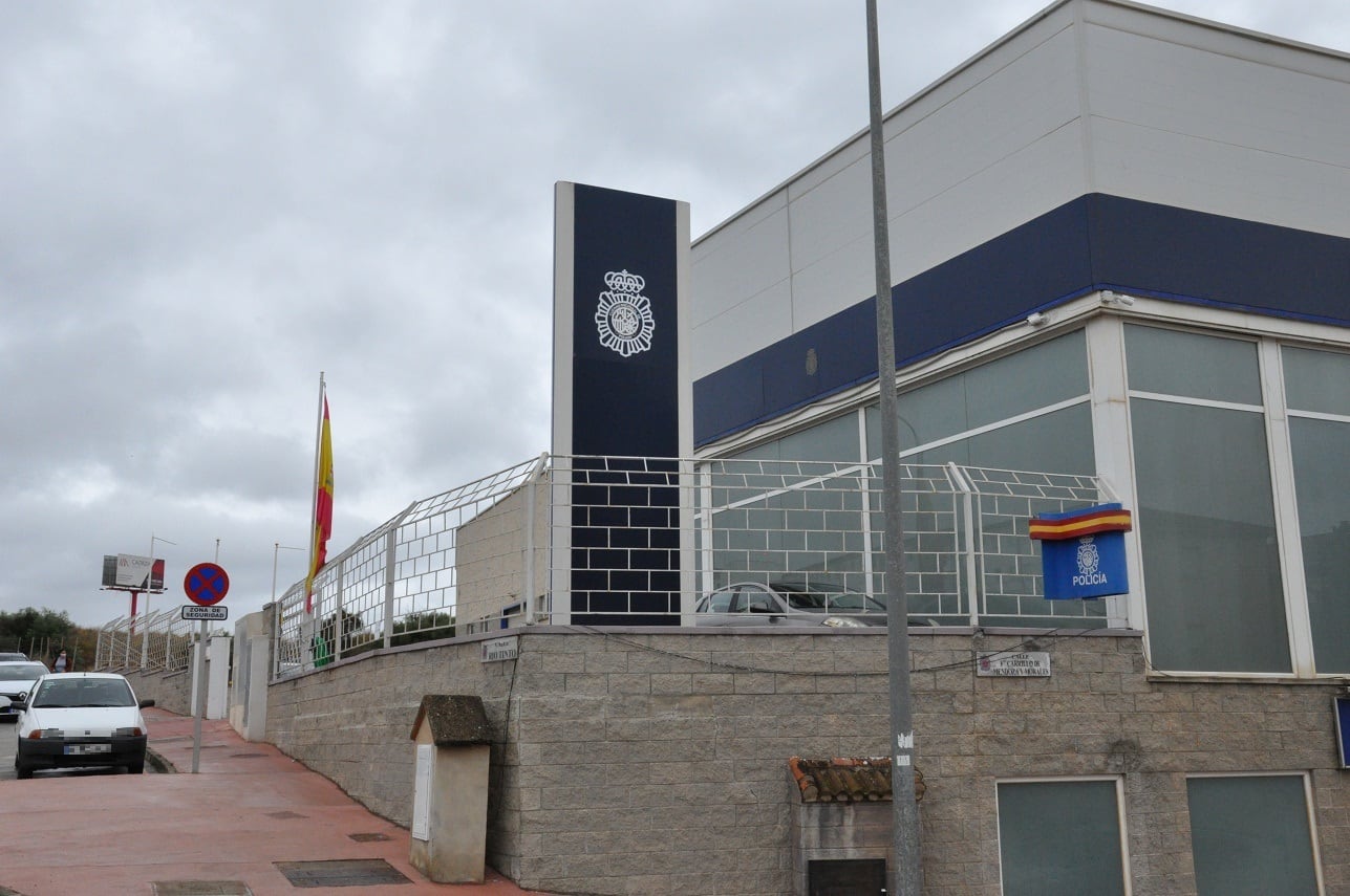 La investigación, asumida por agentes adscritos a la Unidad de Familia y Atención a la Mujer -UFAM- de la Comisaría de Policía Nacional en Ronda, se inició a raíz de activarse el protocolo correspondiente ante casos de víctimas de agresión sexual