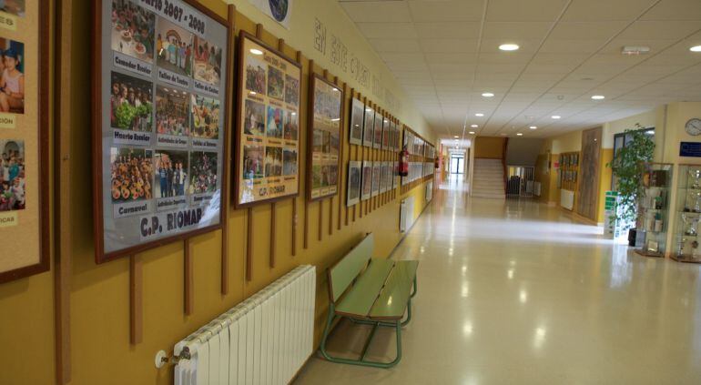 Imagen del interior del CEIP Riomar de Castro.