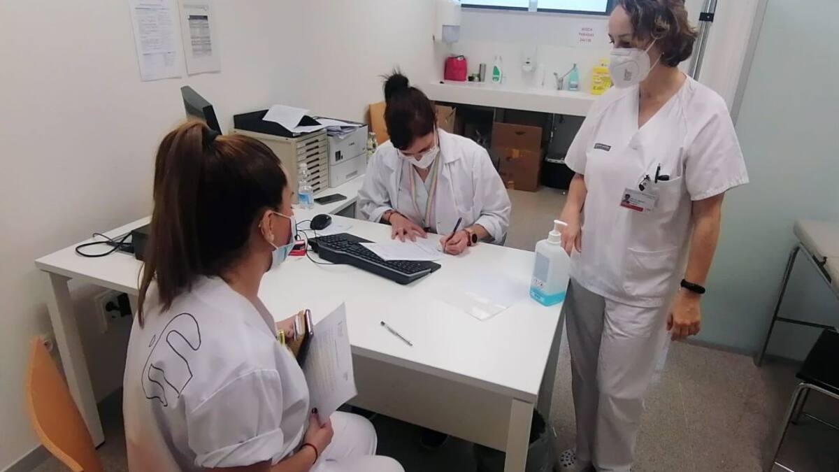 Sanitat detecta un brote con 28 contagios en Castelló y un aumento de ingresos hospitalarios