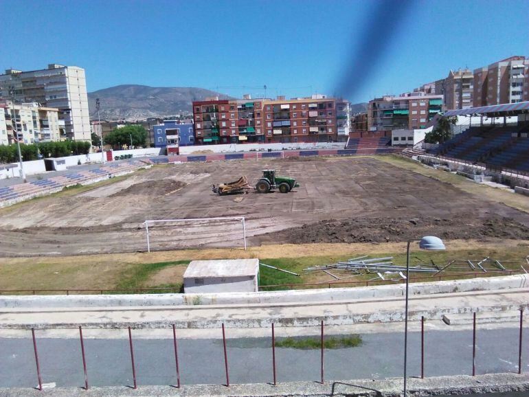 Las máquinas ya están en el estadio