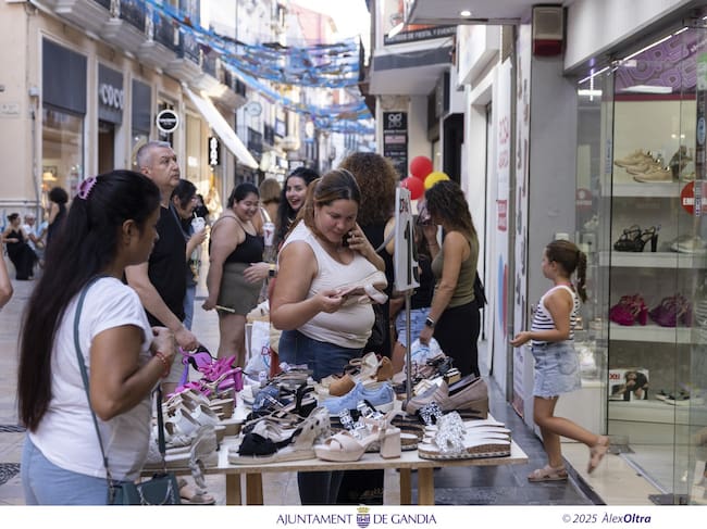 'Botigues a la nit' en Gandia