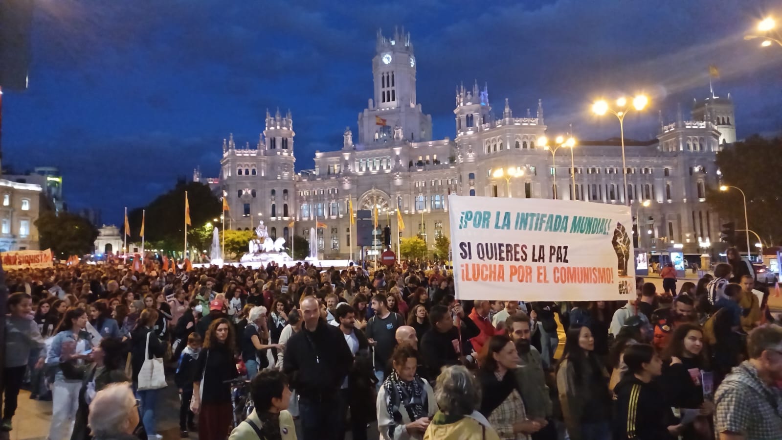 Cientos de personas se manifiestan en Madrid a favor de Palestina