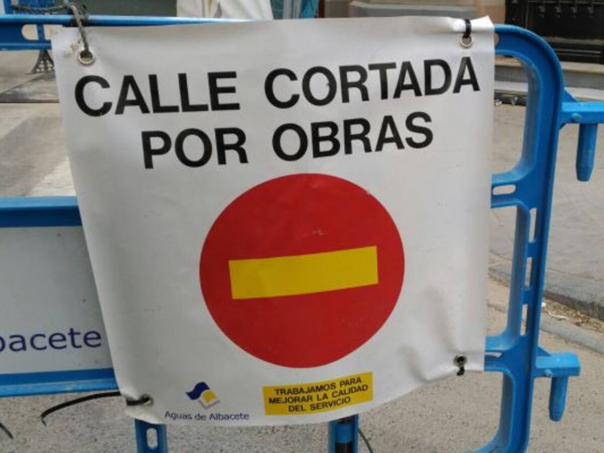 Teodoro Camino con Tinte, Sol, Almería y San José de Calasanz siguen cortadas