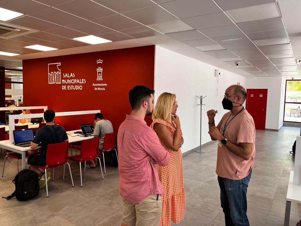Visita a Murcia para conocer una de sus salas de estudio 24 horas