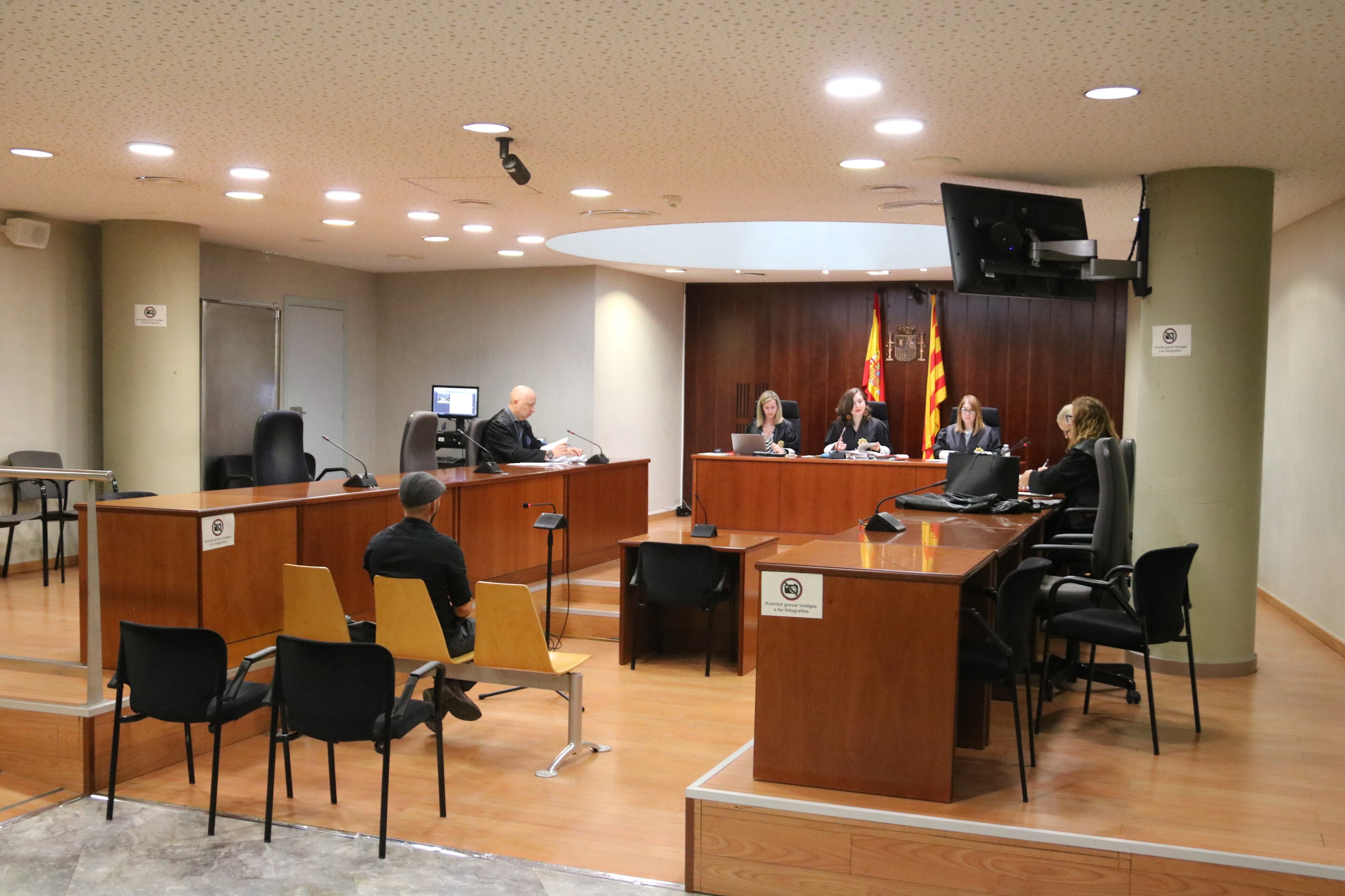 L'Audiència de Lleida ha jutjat un home acusat de violar la filla de la seva parella entre els anys 2020 i 2022