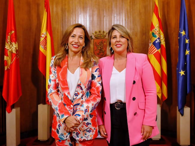 Noelia Arroyo visita a la alcaldesa de Zaragoza