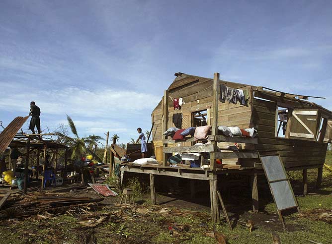 Una casa destruida por el huracán en Krukira (Nicaragua).