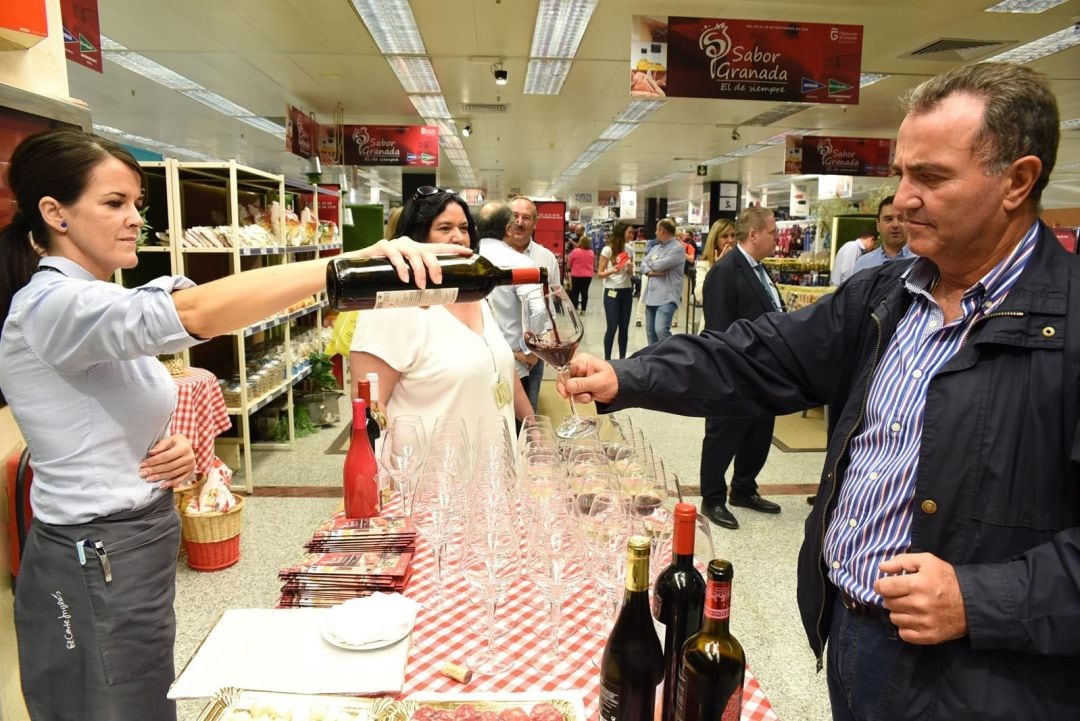 Expositor inaugurado en el Corte Inglés