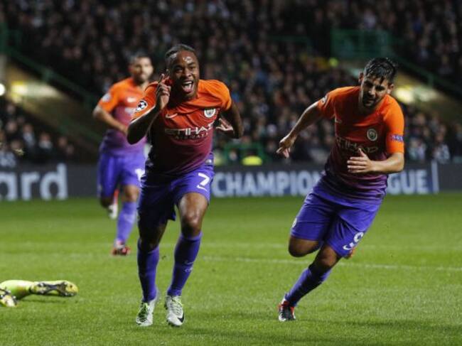 Sterling y Nolito con el tercer uniforme del City.