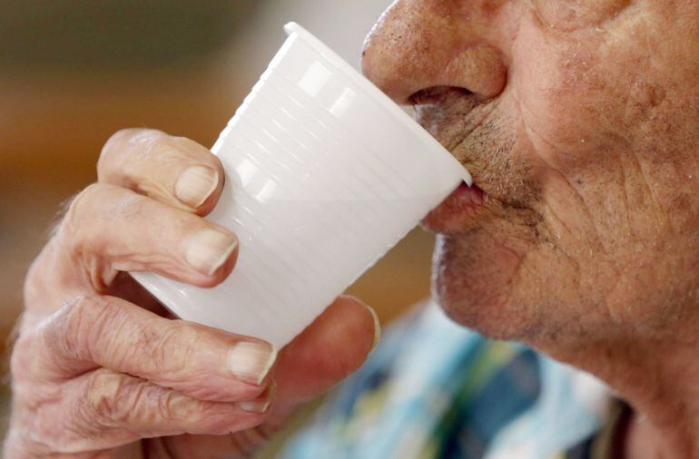 El Ministerio de Sanidad ha mostrado su preocupación por el aumento de la venta de fármacos a través de internet, ya que puede suponer el acceso de los ciudadanos a medicamentos sin garantías de calidad, seguridad y eficacia.