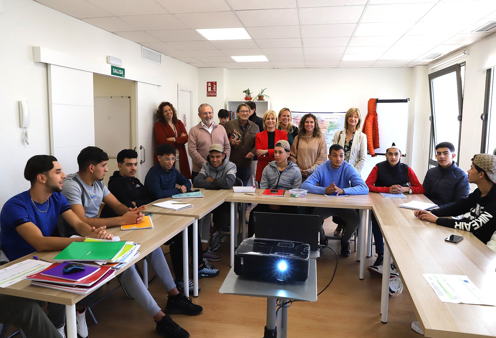 Imagen de la visita de la alcaldesa de Jerez, María José García-Pelayo, a CEAin