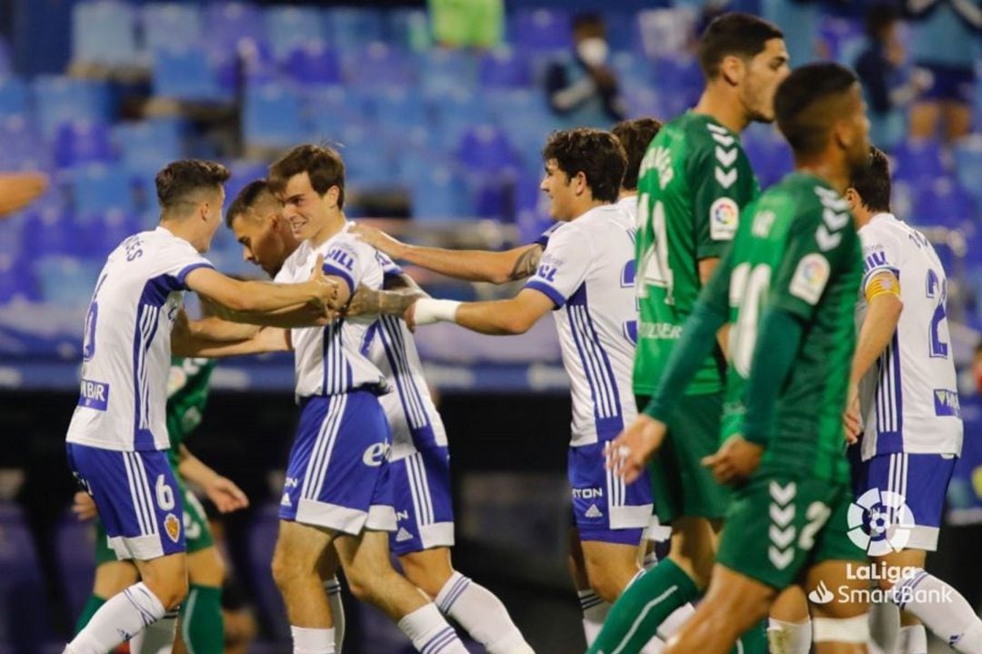 El Real Zaragoza logró la permanencia ganando al Castellón